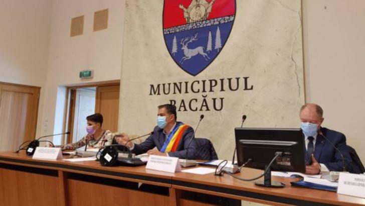 Primarul Lucian Viziteu organizează în Bacău un referendum pentru impunerea măsurilor anti-COVID-19