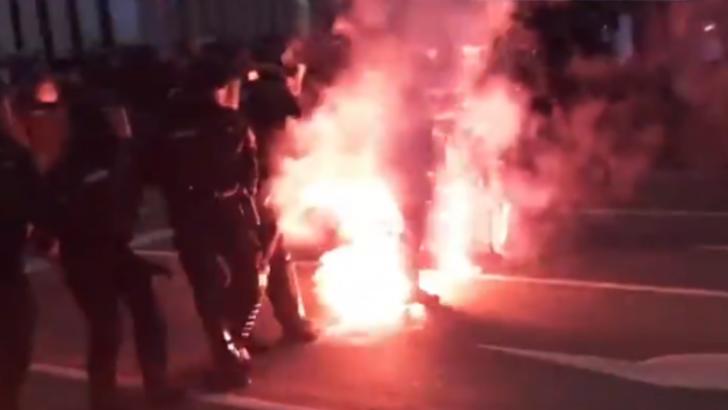 VIDEO Proteste în Germania, ciocniri între manifestanții care se opun restricțiilor și forțele de ordine la Leipzig