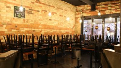 Un județ din România, grav afectat de pandemia de coronavirus, scapă de restricții chiar înainte de Crăciun