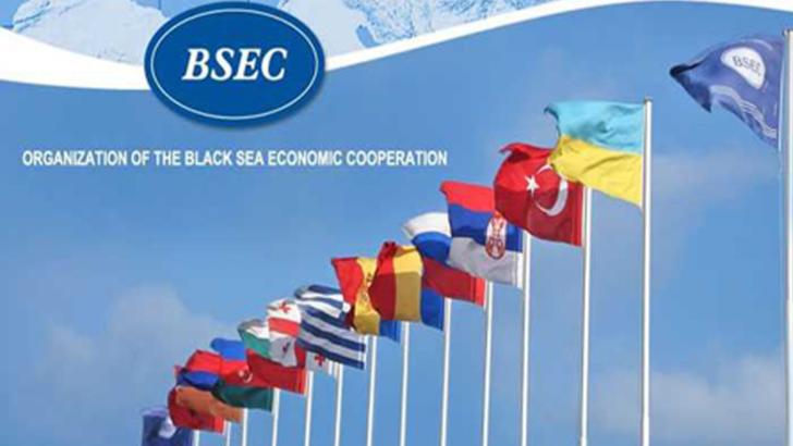 Valorificarea transportului maritim prin Canalul Suez - prioritate pentru statele OCEMN