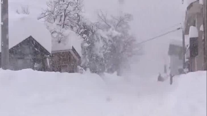 Zăpadă de doi metri în Japonia. Imagini SPECTACULOASE