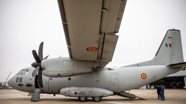 Materiale sanitare din Qatar aduse cu o aeronavă militară