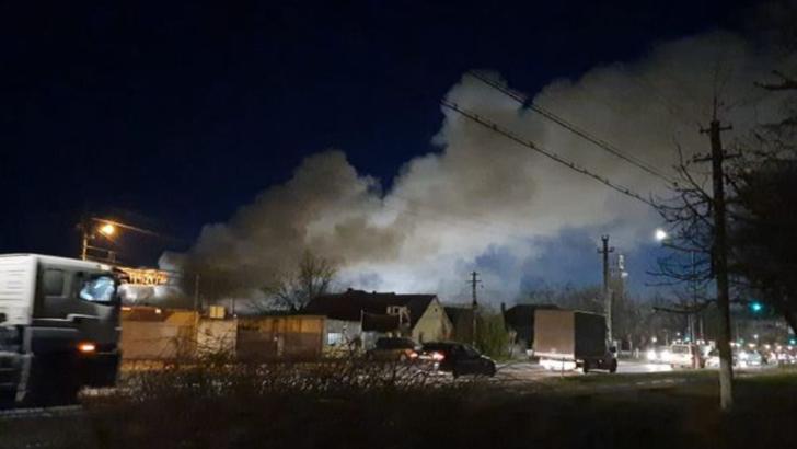 Incendiu de proporții într-un supermaket din Arad (sursă foto: Ziua de Vest)