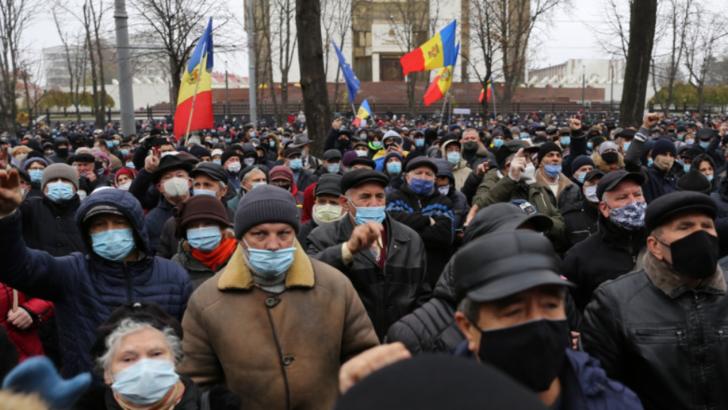 Protest de amploare la Chișinău! Peste 50.000 de oameni s-au adunat în centrul orașului