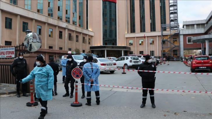 Opt pacienți au murit într-un incendiu dintr-o secție ATI a unui spital din Turcia. Foto: aa.com.tr