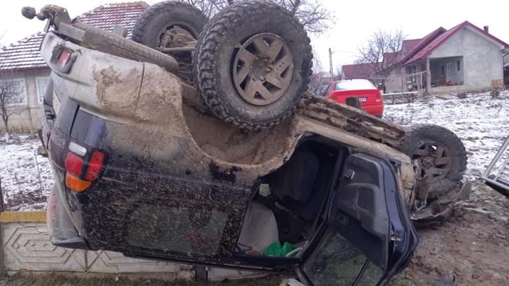 Accident grav, în Vaslui: 3 victime, după ce s-au răsturnat cu mașina / Foto: ISU Vaslui
