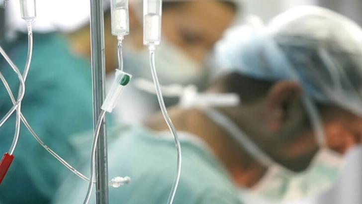 Peste 100 cadre medicale de la Spitalul Municipal din Caransebeș, infectate cu virusul SARS-CoV-2