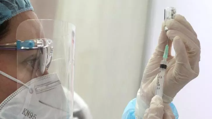 Suedia suspendă plățile pentru vaccinul Pfizer și cere explicații privind numărul de doze