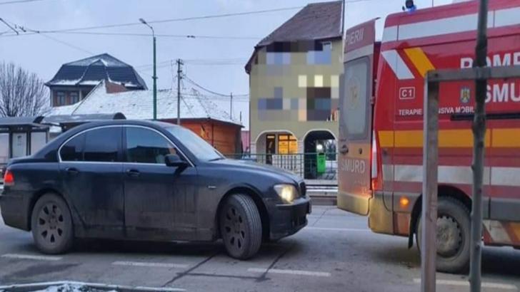 Scene ULUITOARE în Arad: O ambulanță, blocată în timpul intervenției