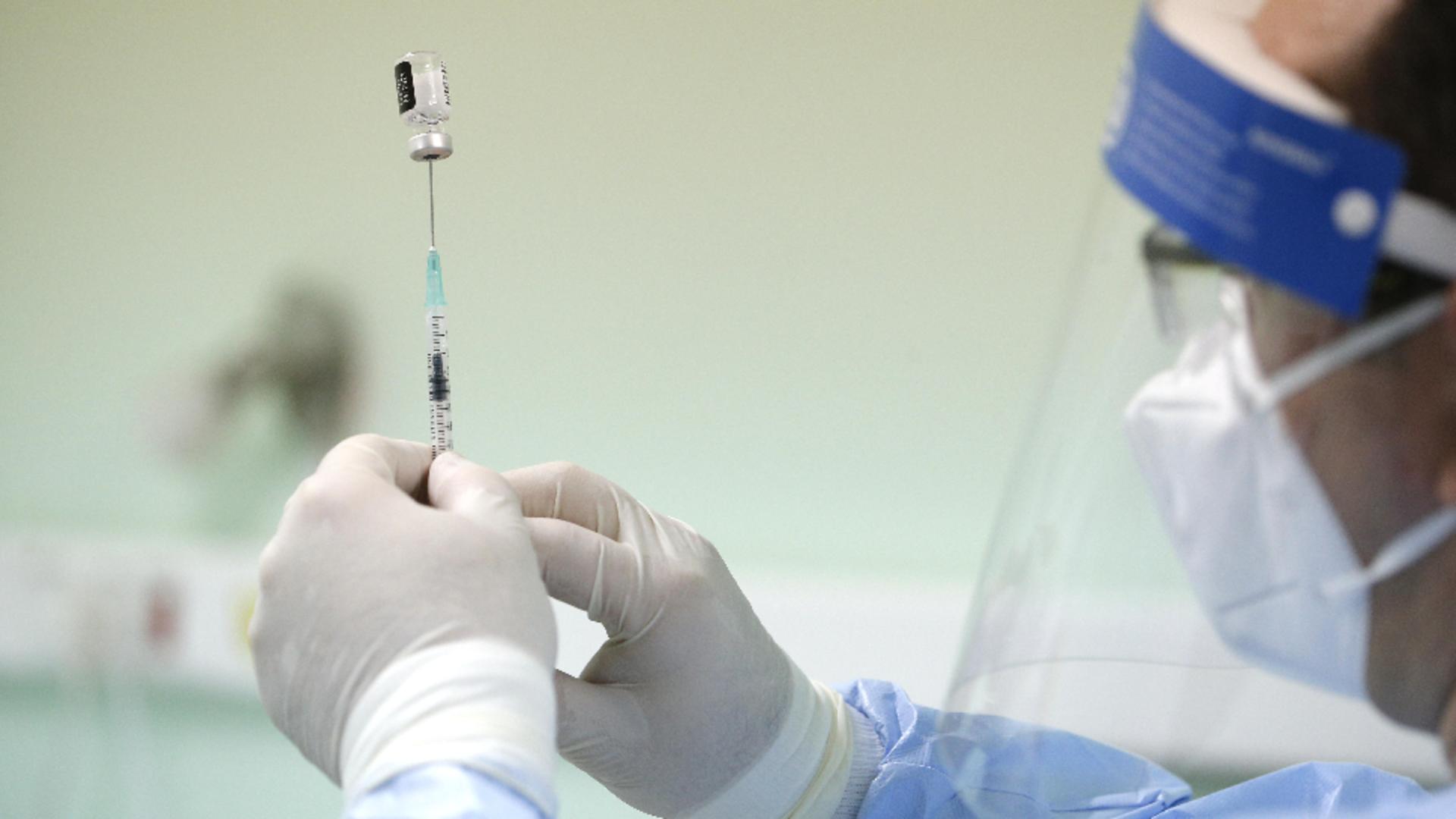 România încă va merge pe variante vaccinării cu rapel, chiar și pentru cei care au avut deja Covid