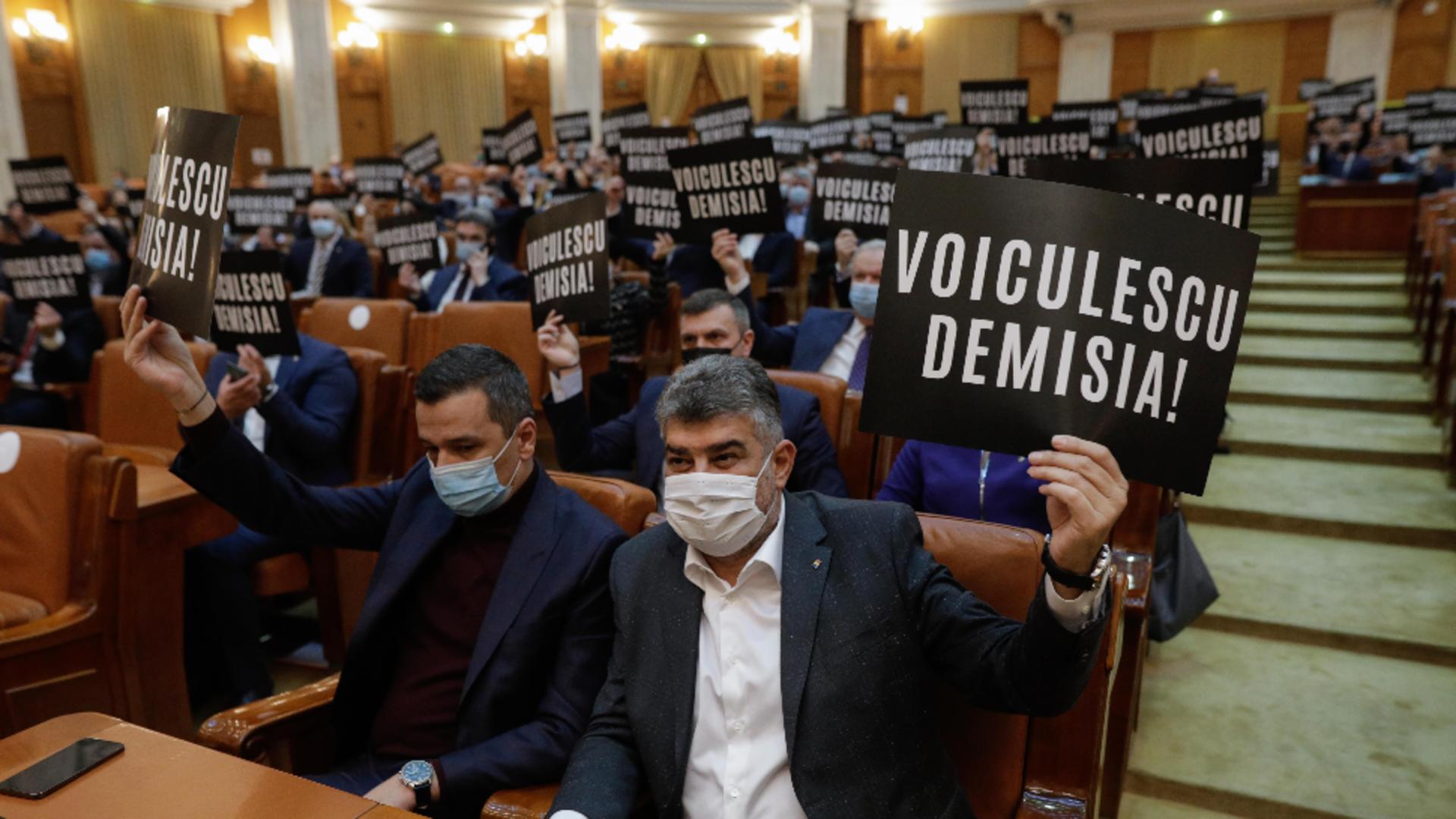 Protest în Parlament