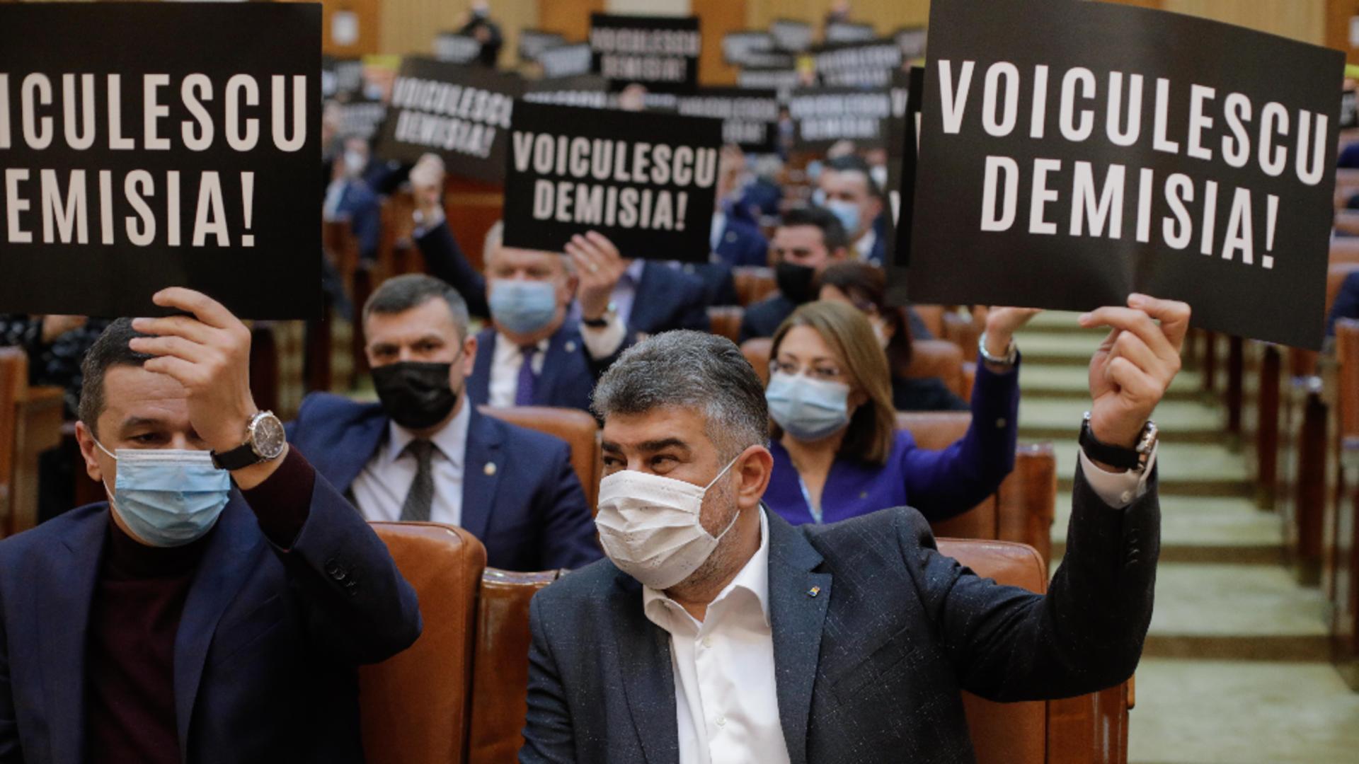 Protest în Parlament