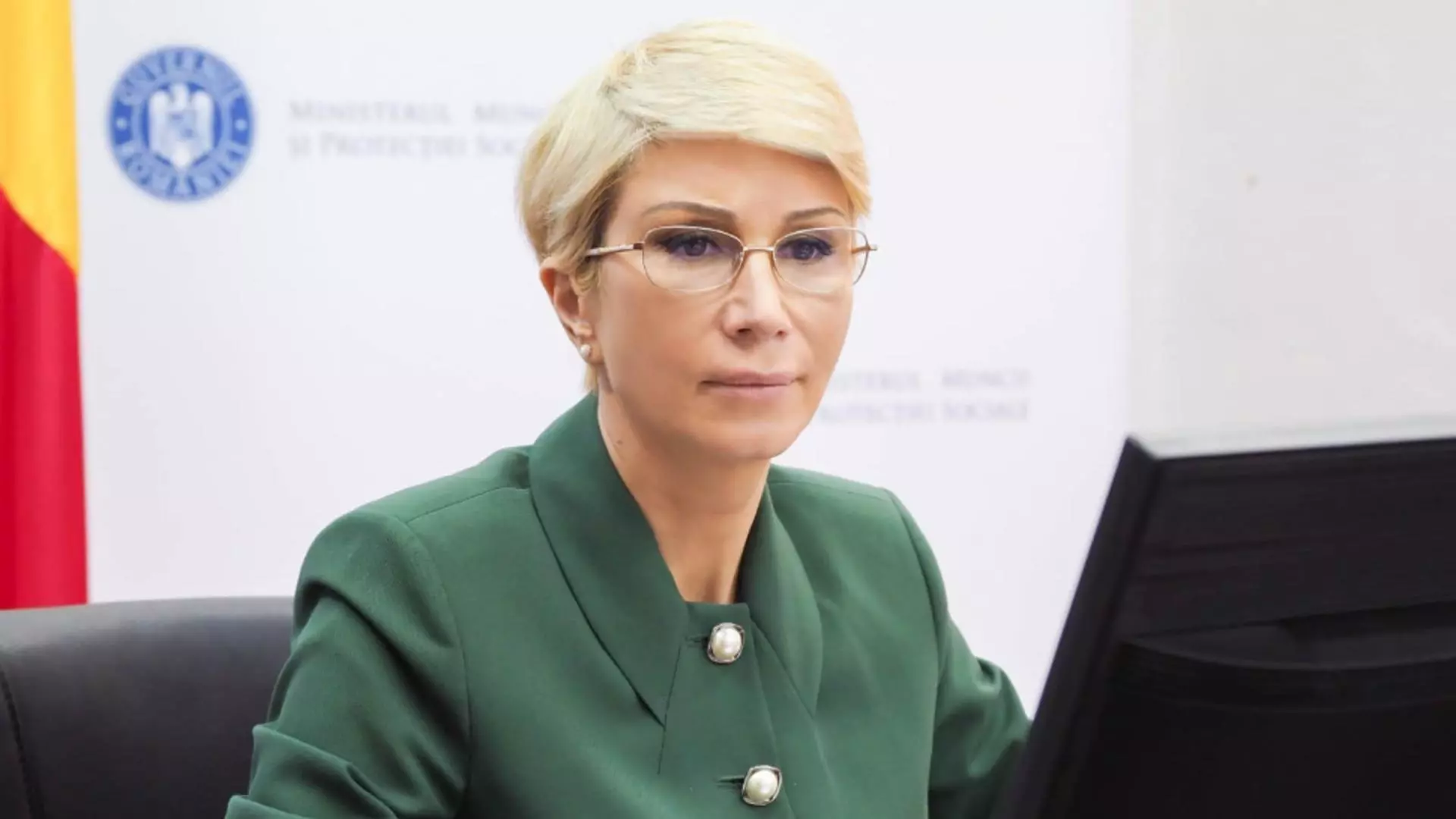 Ministrul Muncii - Raluca Turcan