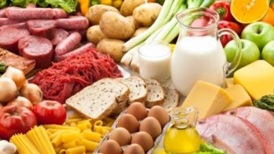 Alimentaţia este extrem de importantă şi ajută corpul să se menţină în formă