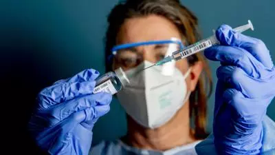 Aproape 5.000 de angajați din învățământ au fost vaccinați până acum Foto Profimedia