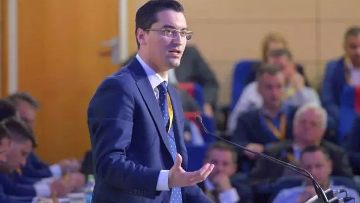 „Palavragii de la Ligă vor control pe arbitraj!”
