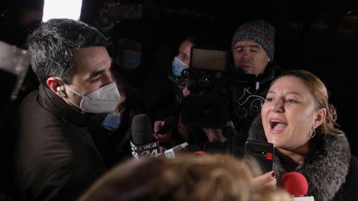 Diana Șoșoacă s-a plâns că ar fi fost bruscată de bodyguarzii de la Marius Nasta / Foto: Inquam Photos