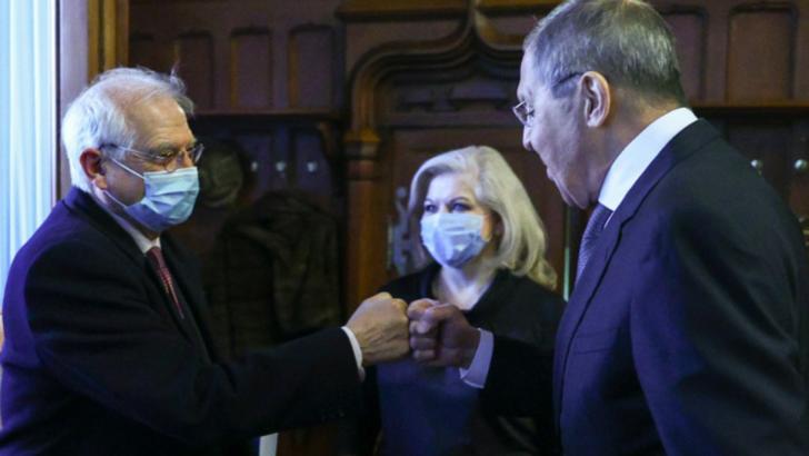 Josep Borrell, vicepreședintele Comisiei Europene, și Serghei Lavrov, ministrul de Externe al Rusiei
