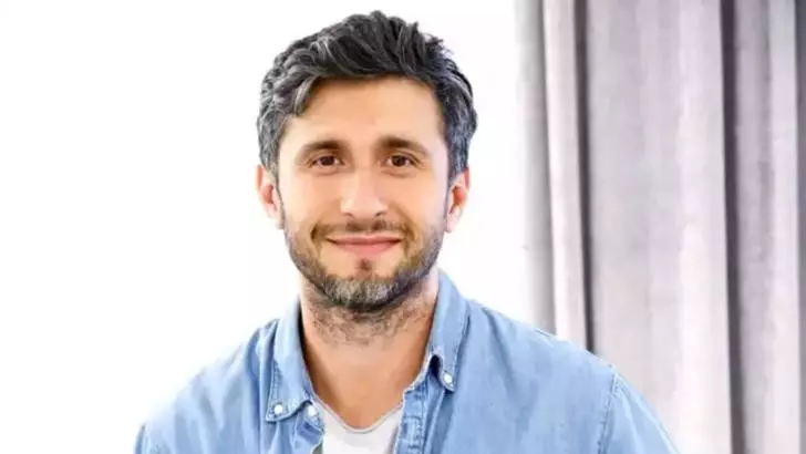 Dragoș Bucur, actor și prezentator TV