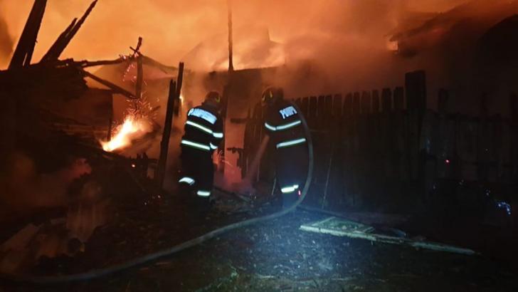 Incendiu în localitatea Gugești, Vrancea.
