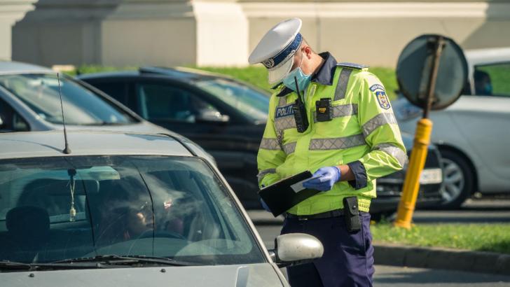 Șoferul a trimis banii printr-o aplicație de banking / Foto: Profi Media Images, arhivă