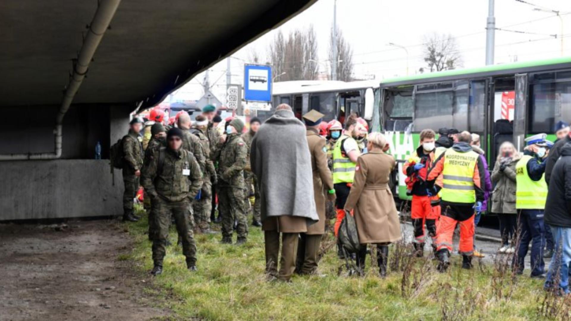 Accident grav în Polonia: 22 de răniți Foto: Agenția de presă poloneză PAP