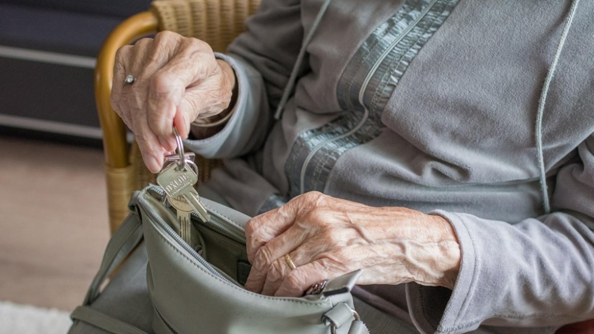 Veste uriașă pentru pensionari - Când cresc pensiile