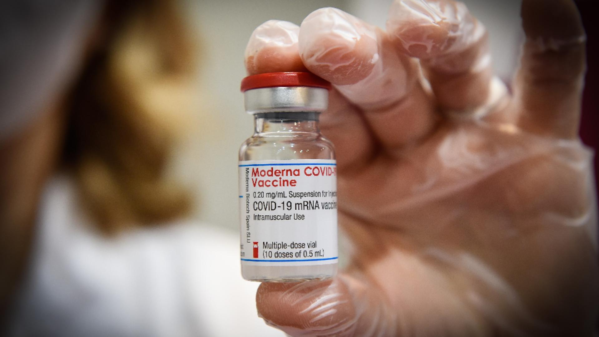 Vaccinare anticovid in farmacii/sursa foto: Profi Media
