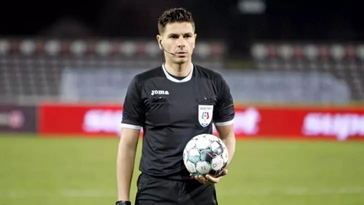 ,,Trebuie să-i pregătim să arbitreze, nu pentru VAR! Habar nu au”