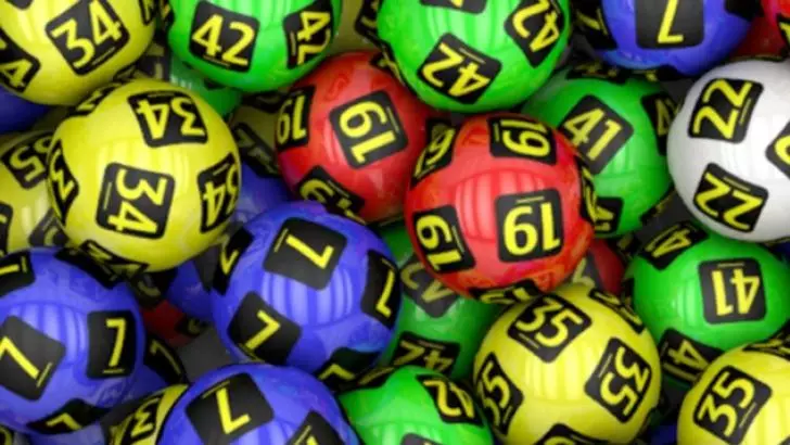 Un cetățean australian de origine română, de profesie matematician, a câștigat la Loto de 14 ori