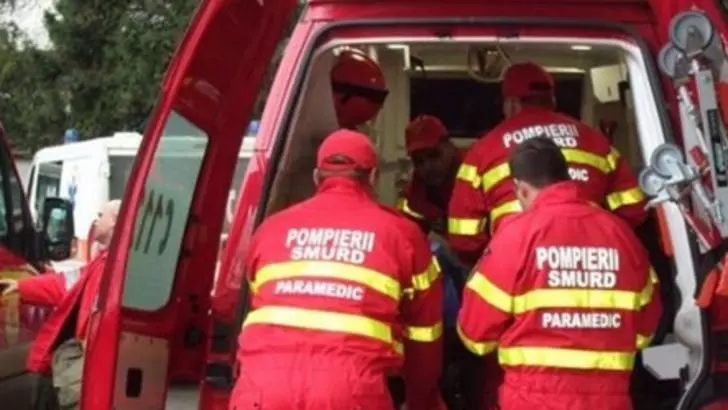 În incident au fost implicate un microbuz cu pasageri și un autoturism / Foto: Arhivă