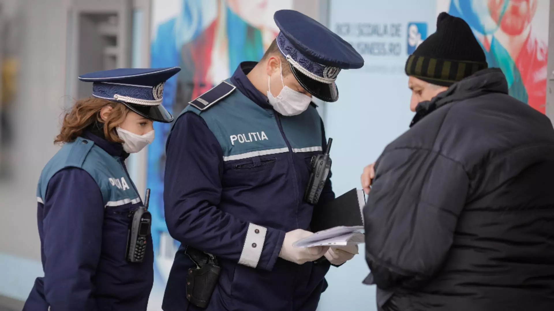 Amenzi pentru nepurtarea măștii / Foto: Inquam Photos, George Călin