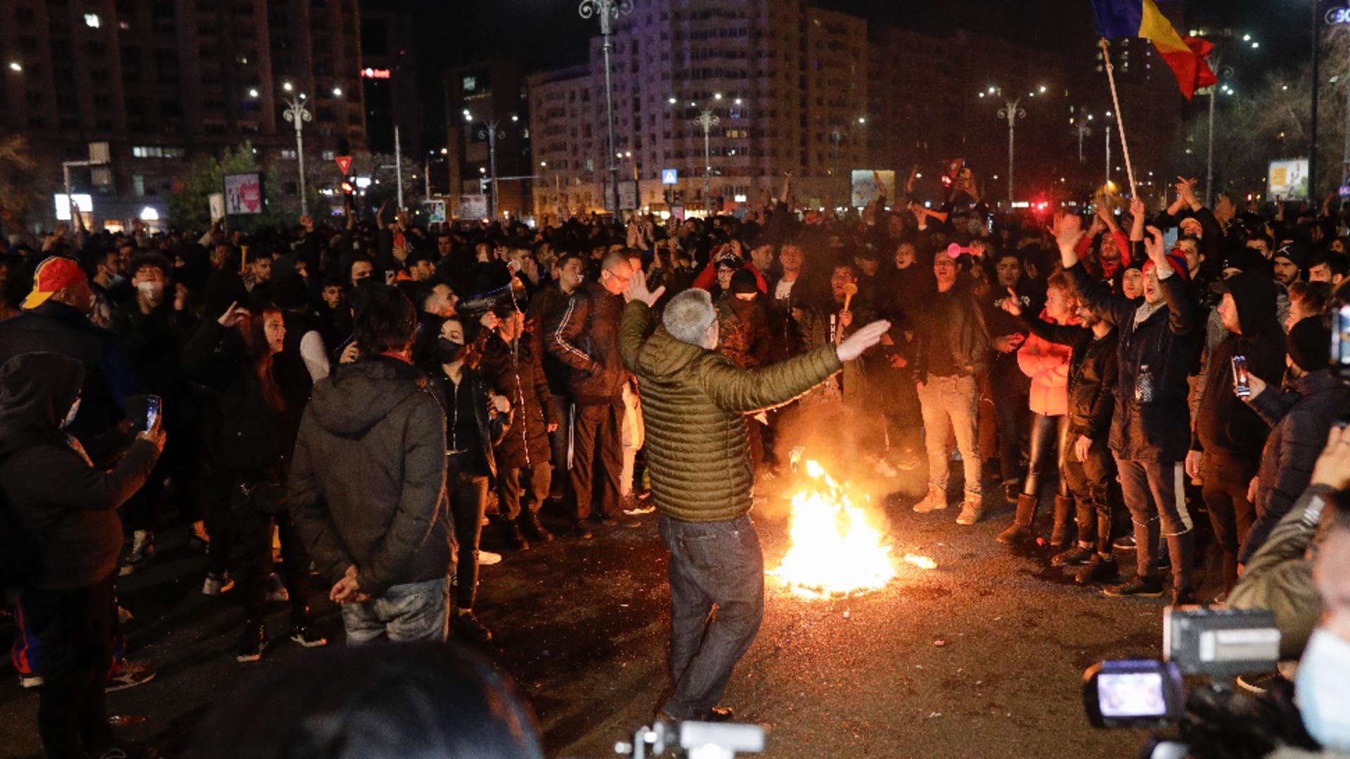 Proteste violente Piața Unirii / Foto: Inquam Photos / George Călin