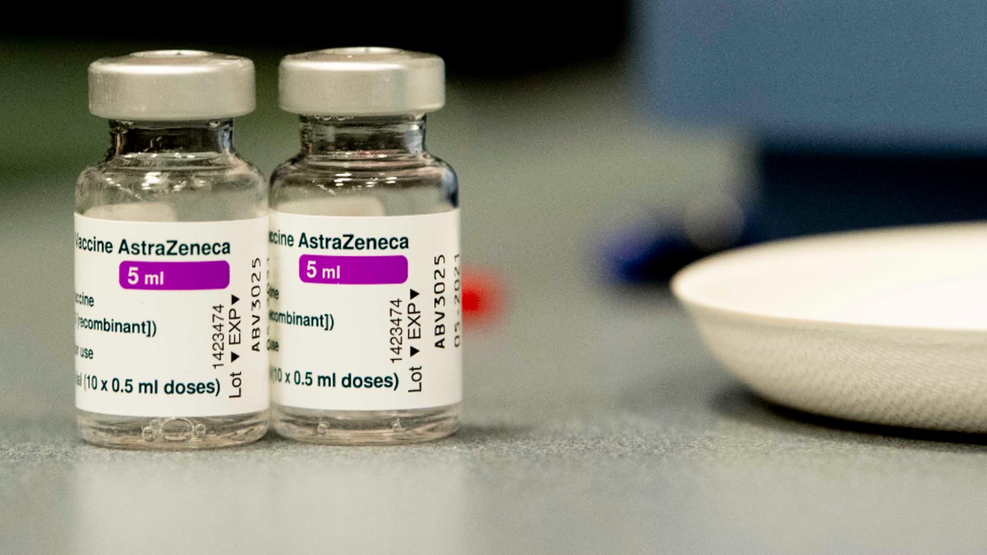 Vaccinarea cu AstraZeneca, suspendată în Olanda. Foto: Profi Media