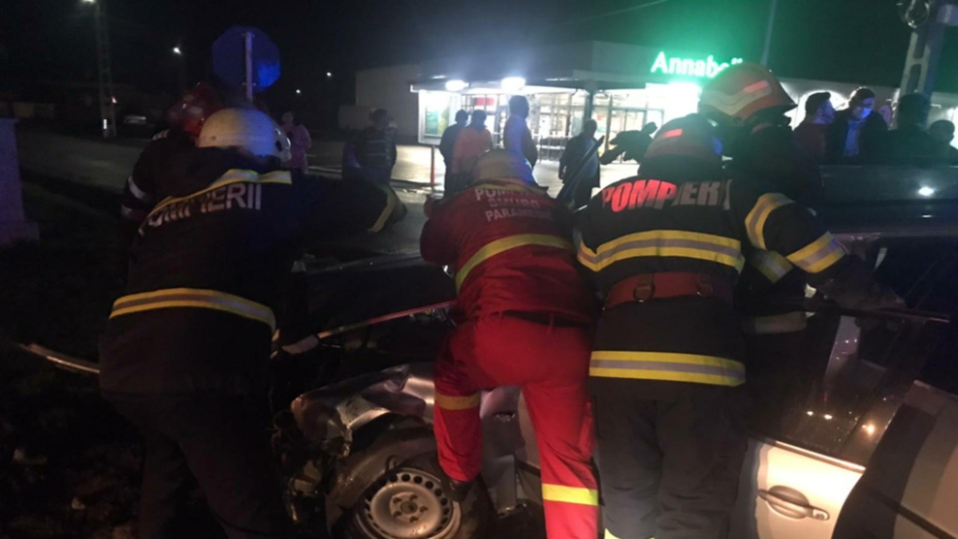 Accident Olt cu victime încarcerate