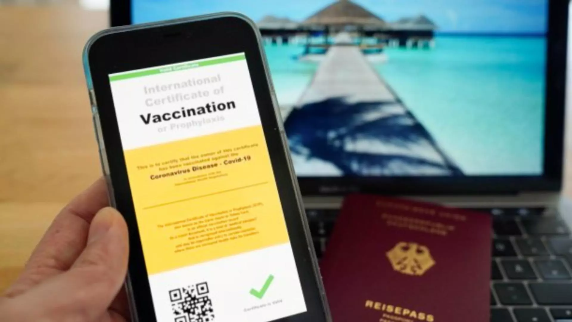 Certificatul Covid este necesar numai acolo unde se cere adeverinţă de vaccinare sau test. Foto/Arhivă