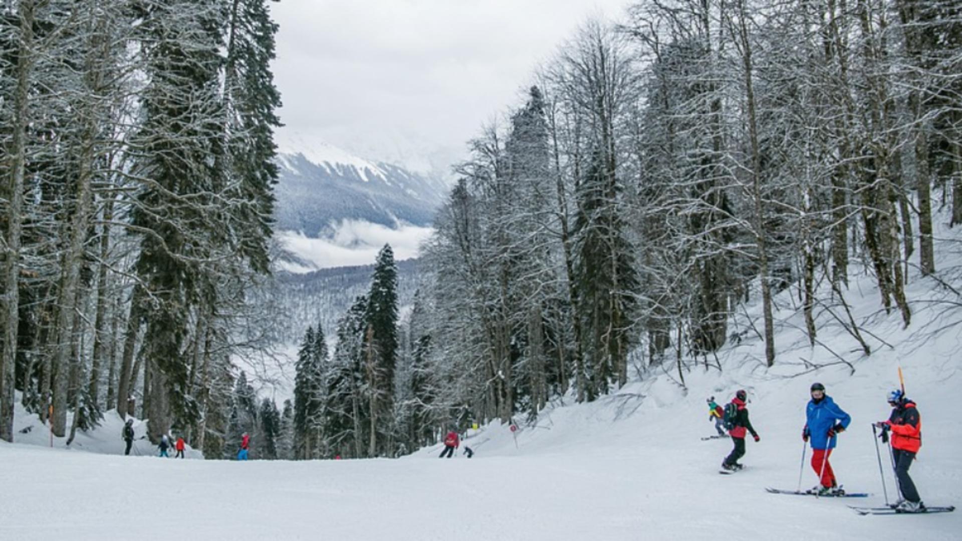 Sezonul de schi de la Poiana Brașov s-ar putea prelungi până la sfârșitul lui aprilie