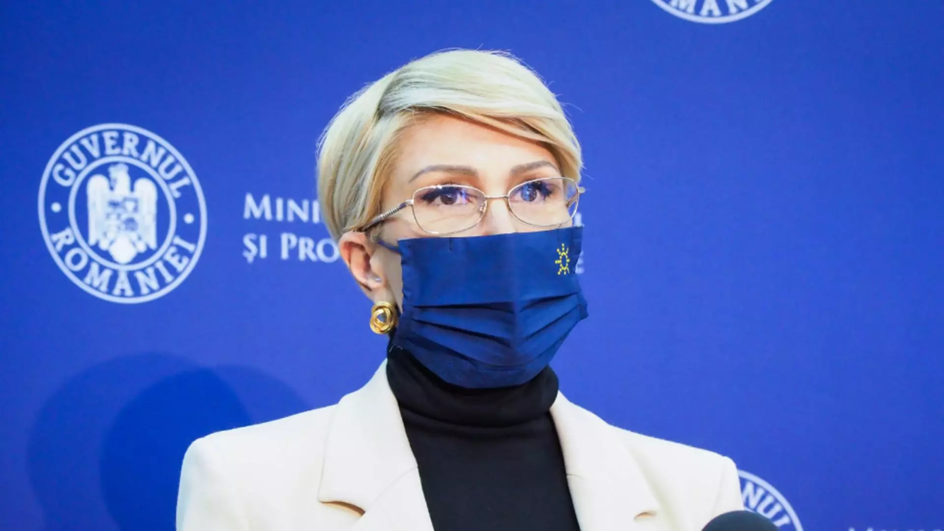 Ministrul Muncii - Raluca Turcan