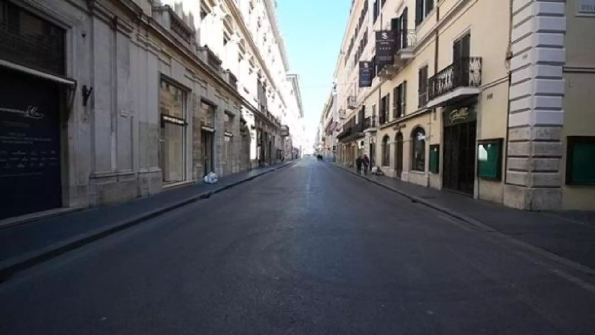 IMAGINI inedite din Roma. Cum au supraviețuit românii din Italia pe timp de pandemie - reportaj Realitatea PLUS