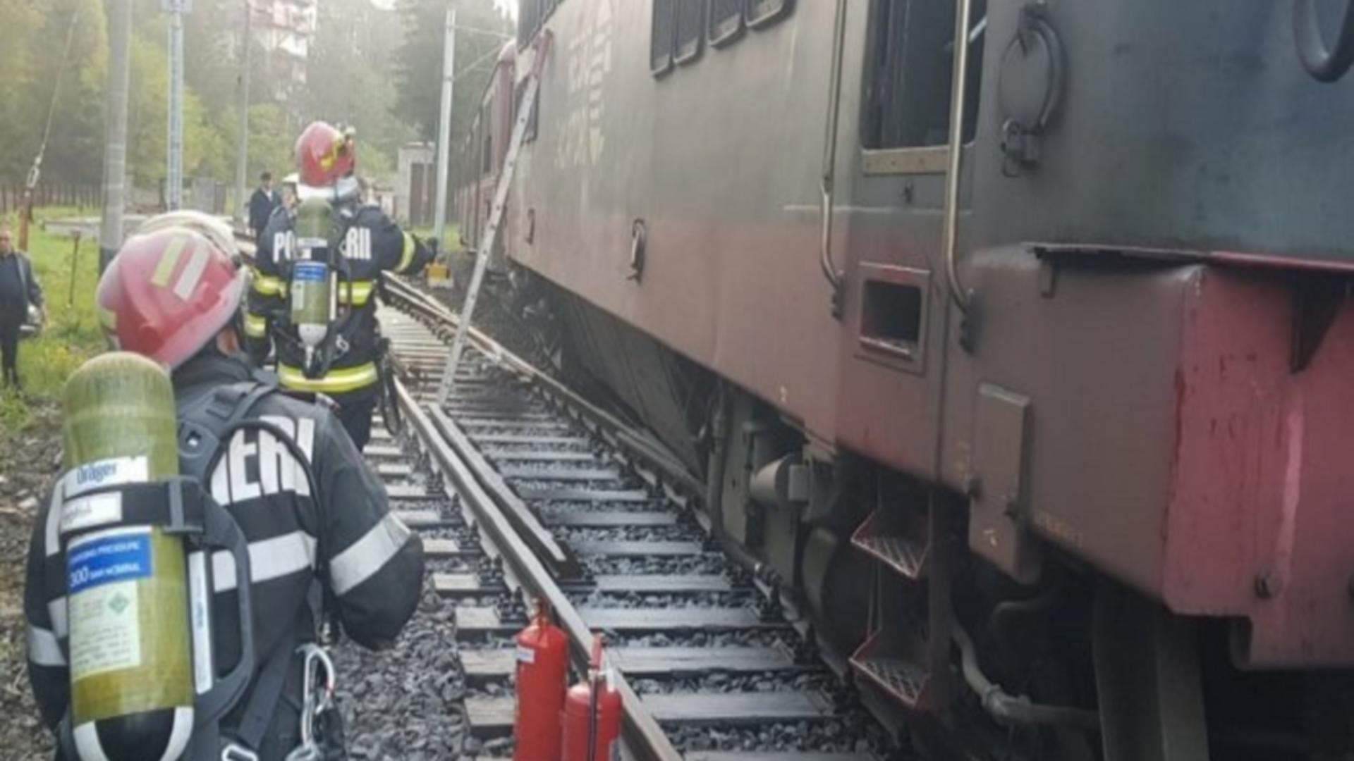PanicÄƒ In Gara Sinaia Un Incendiu A Izbucnit La Locomotiva Unui Tren Privat Care Circula Pe Ruta BraÈ™ov BucureÈ™ti