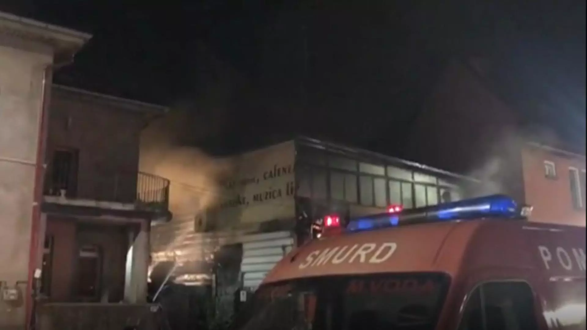 Intervenție pompieri incendiu Capitală
