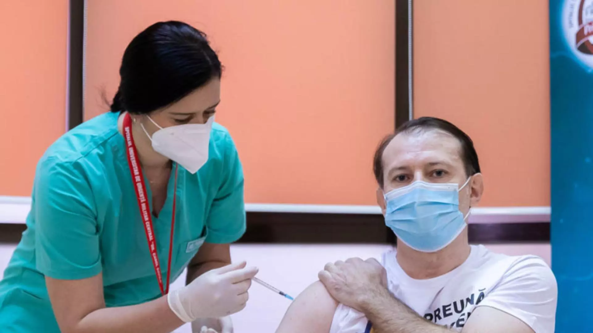Premierul Florin Cîțu la vaccinare
