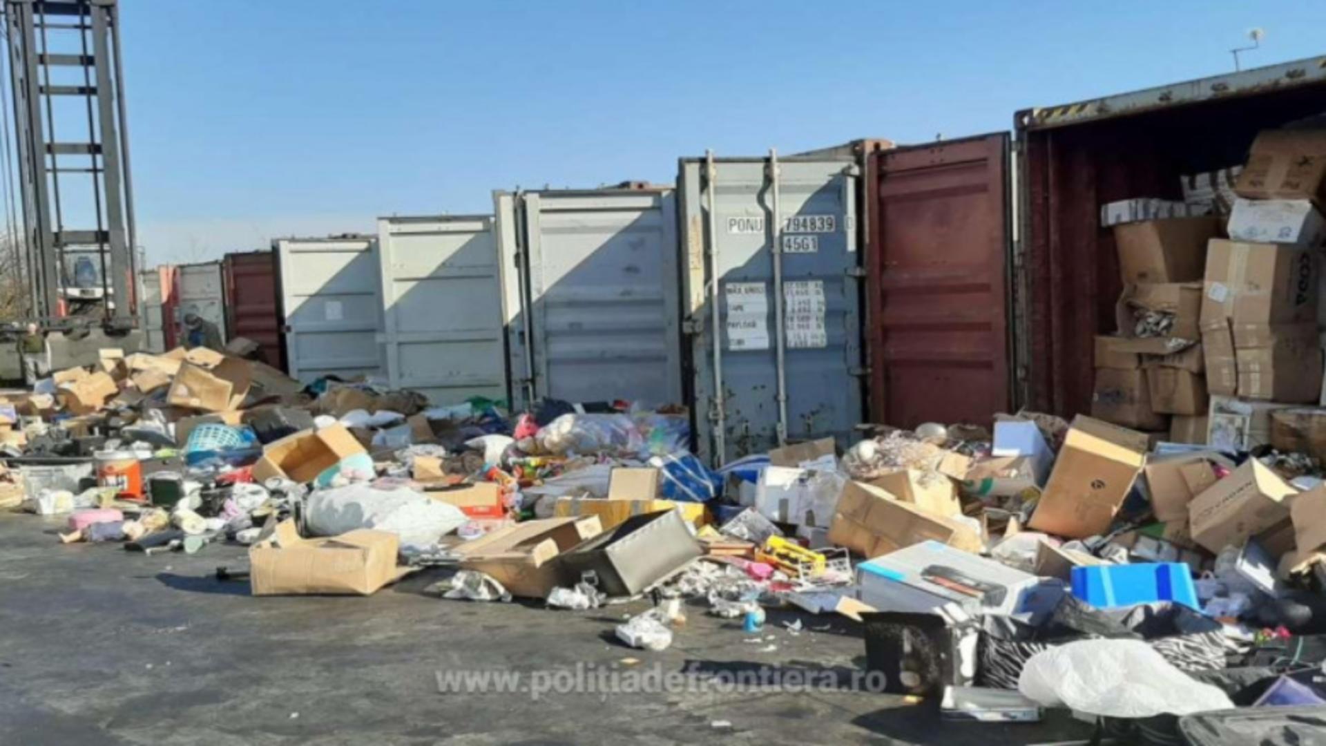 Zeci de tone de deseuri periculoase descoperite în Portul Constanta