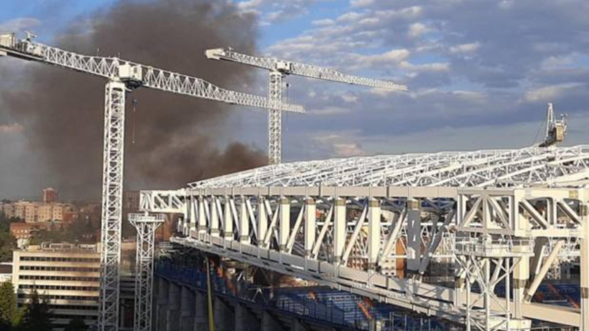 Incendiu puternic în capitala Spaniei - Stadionul pe care joacă Real Madrid, în flăcări Foto: Twitter.com