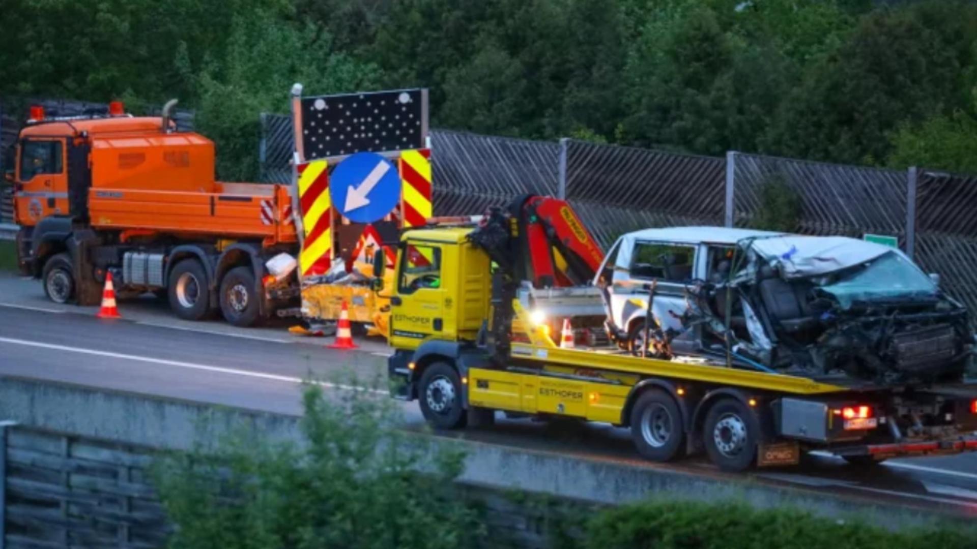 Accident grav în Austria în care a fost implicat un microbuz plin cu români - 2 MORȚI și 4 RĂNIȚI