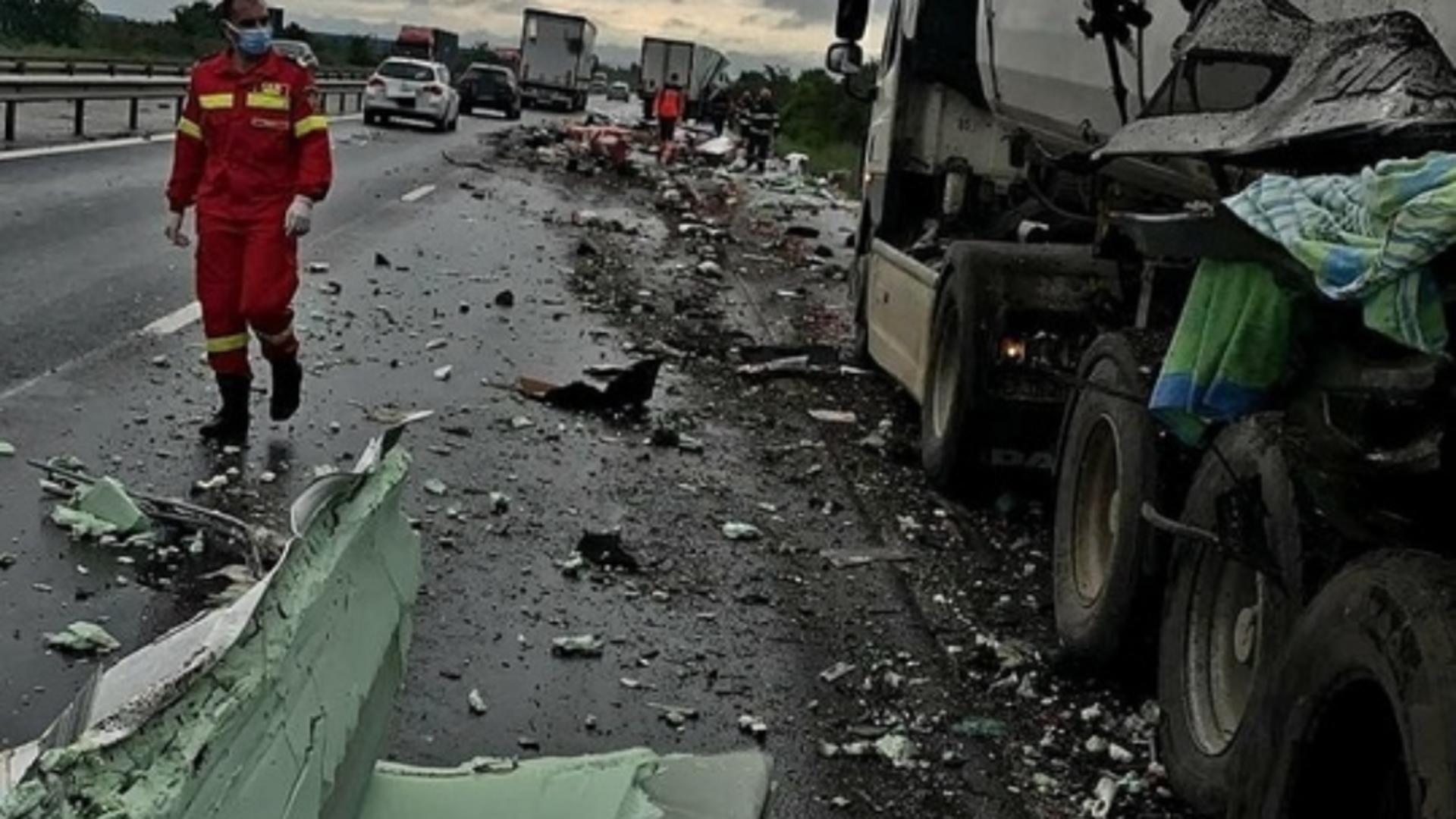 Urmările accidentului de pe autostrada A1 (sursa: ISU Giurgiu)