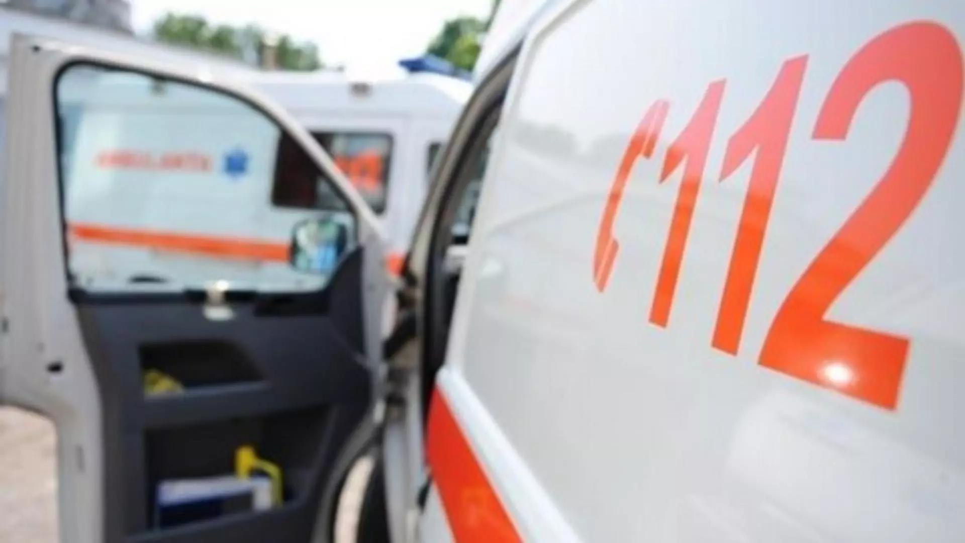 un mort şi 3 răniţi, în urma unui impact nimicitor
