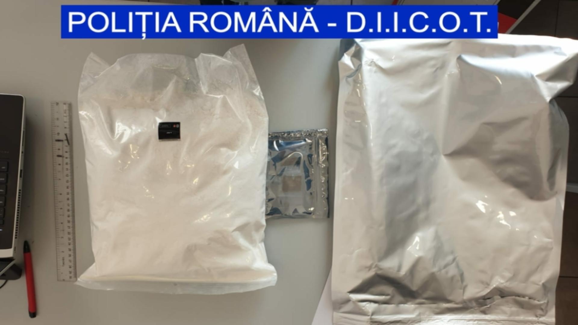 Dealer de droguri, prins în flagrant de polițiști