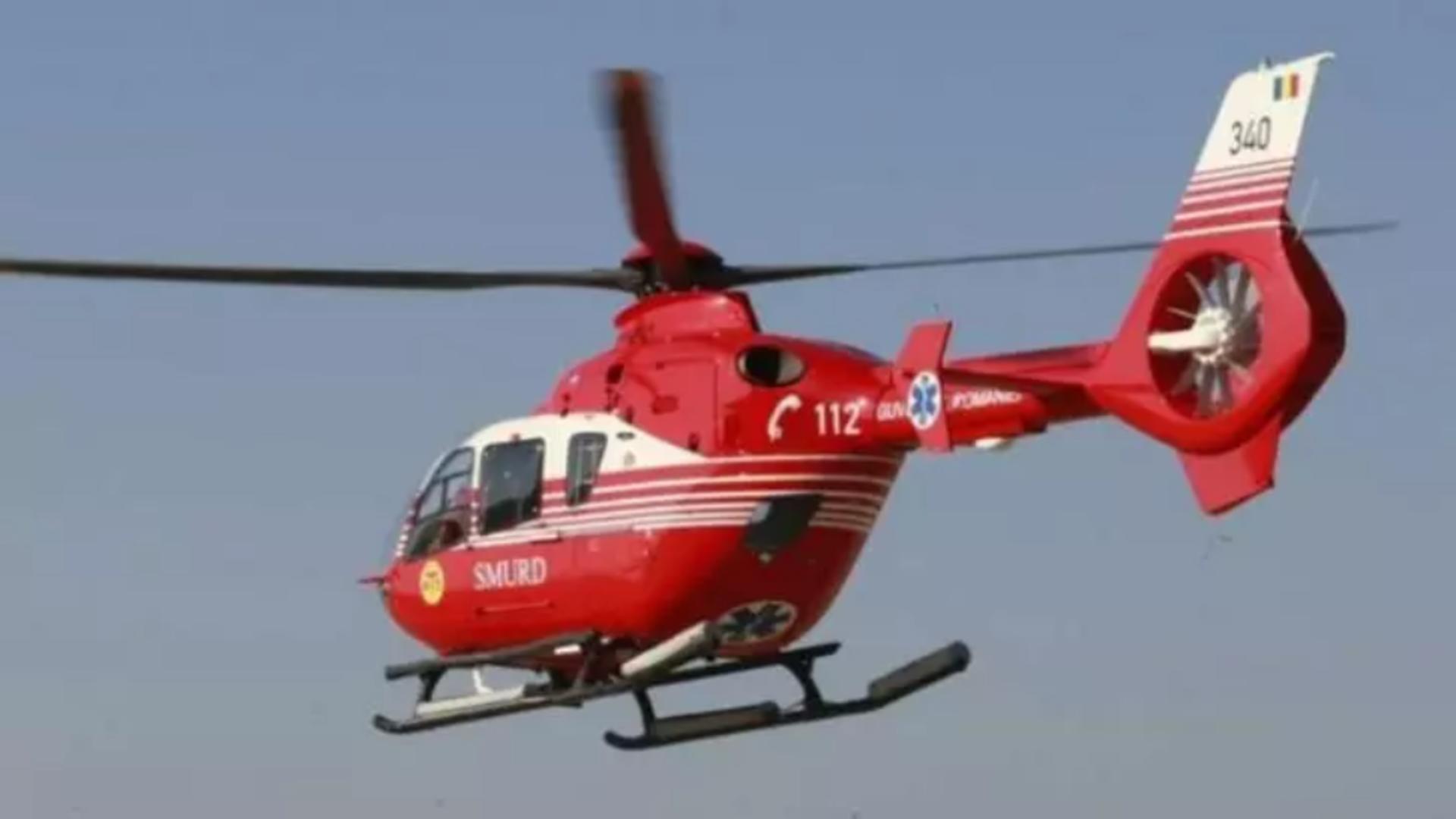 Elicopter SMURD în misiune de căutare