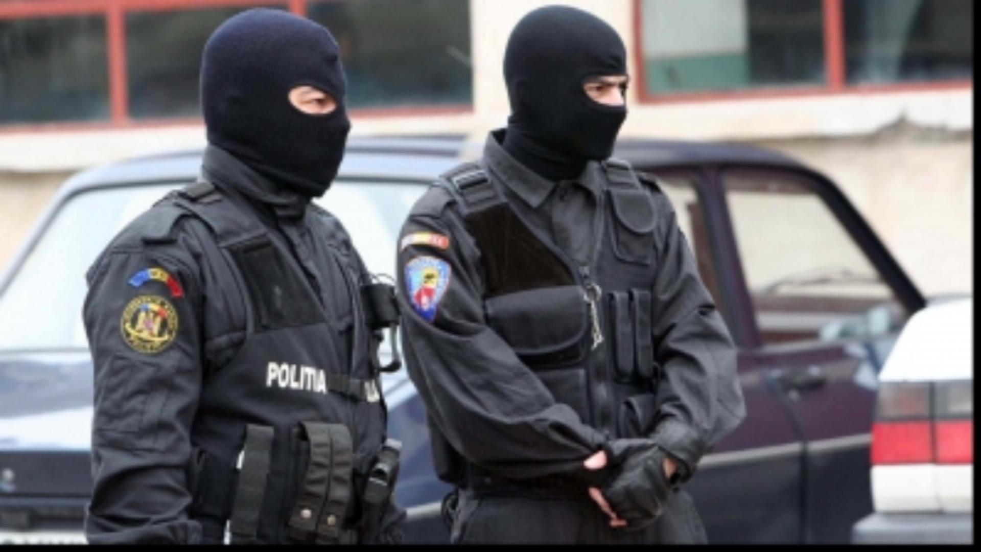 Interlopul care fugea de poliție la Timișoara, PRINS. Individul este acuzat de înșelăciuni de sute de mii de euro 